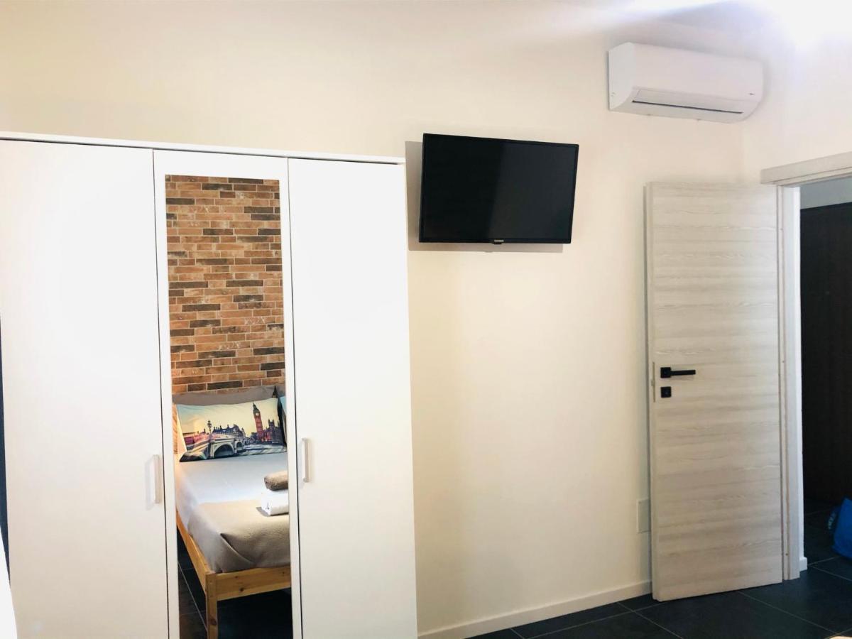Blaxej, Nel Cuore Di Verona, Moderno Ed Elegante, 4 Posti Letto, Wi-Fi, Self Check In Appartement Buitenkant foto