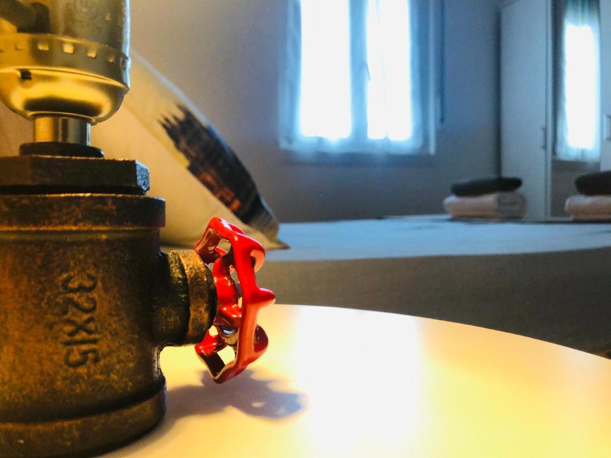 Blaxej, Nel Cuore Di Verona, Moderno Ed Elegante, 4 Posti Letto, Wi-Fi, Self Check In Appartement Buitenkant foto