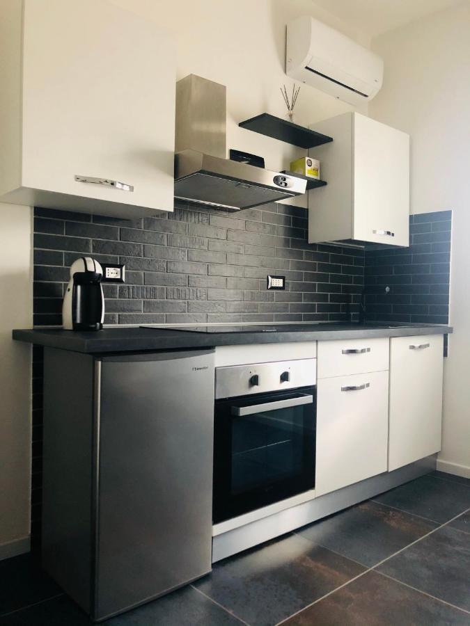 Blaxej, Nel Cuore Di Verona, Moderno Ed Elegante, 4 Posti Letto, Wi-Fi, Self Check In Appartement Buitenkant foto