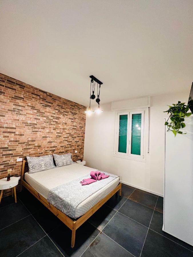 Blaxej, Nel Cuore Di Verona, Moderno Ed Elegante, 4 Posti Letto, Wi-Fi, Self Check In Appartement Buitenkant foto
