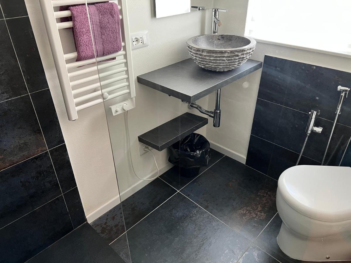 Blaxej, Nel Cuore Di Verona, Moderno Ed Elegante, 4 Posti Letto, Wi-Fi, Self Check In Appartement Buitenkant foto